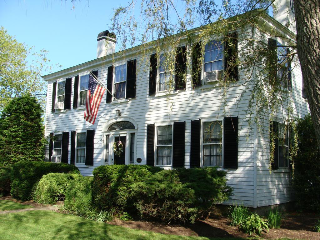 Candleberry Inn On Cape Cod Brewster Exterior photo