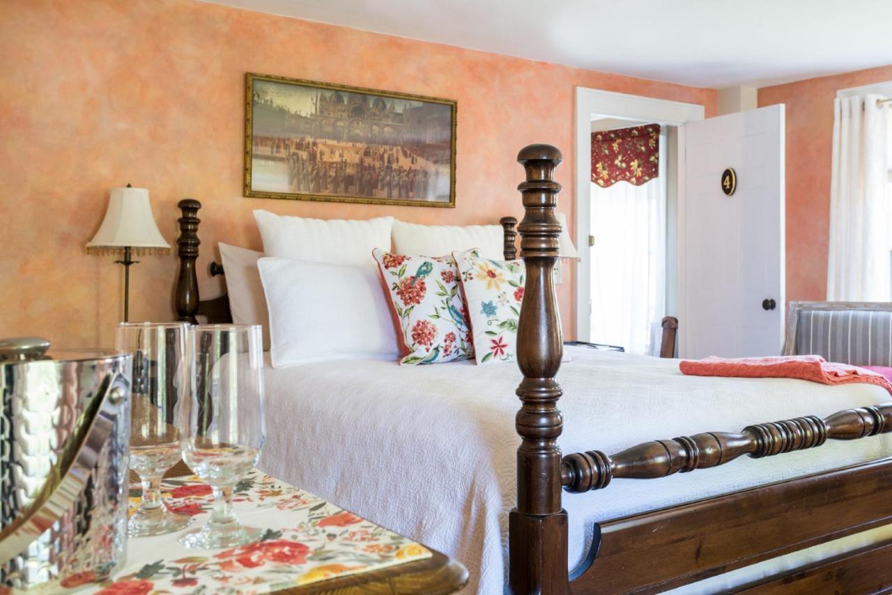 Candleberry Inn On Cape Cod Brewster Exterior photo