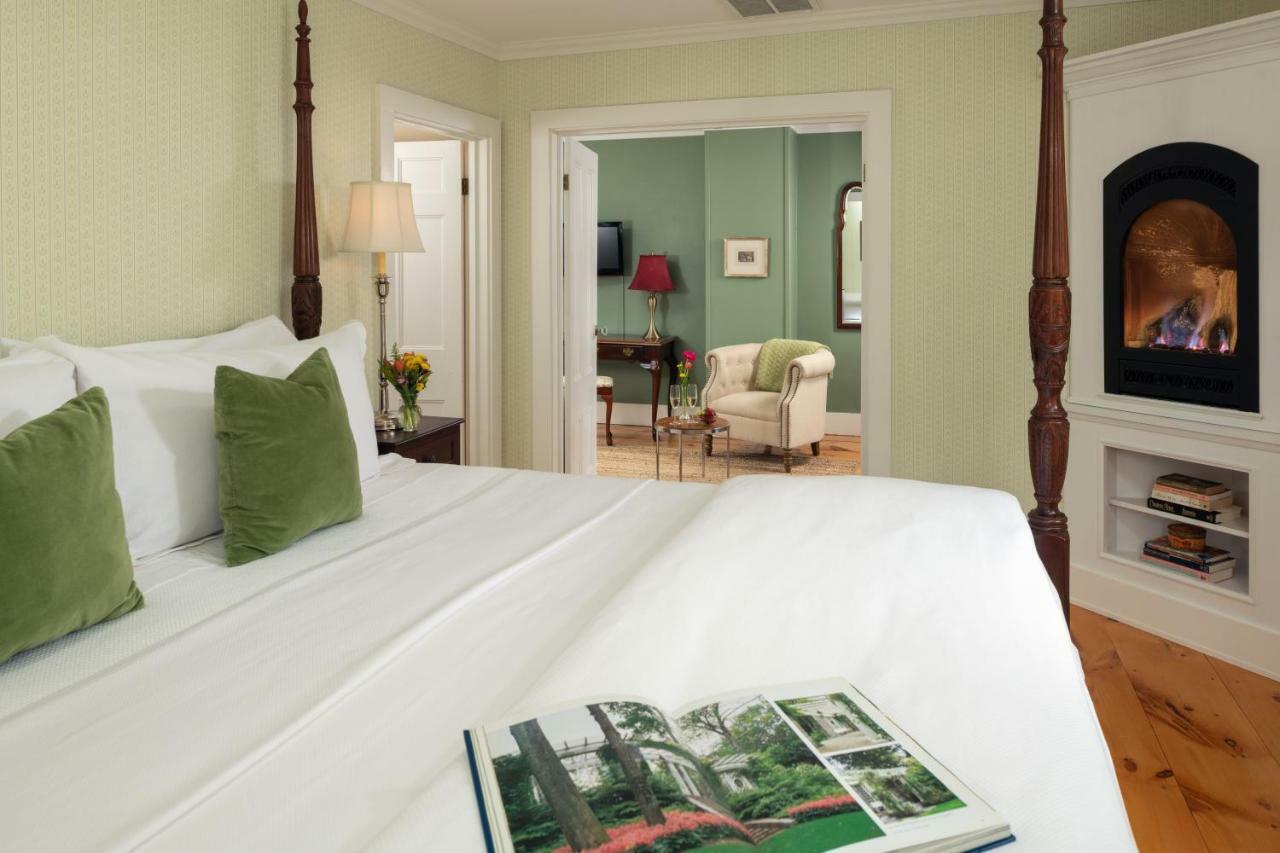 Candleberry Inn On Cape Cod Brewster Exterior photo